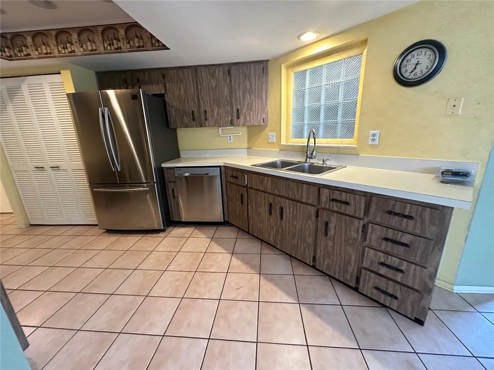 2361 ORANGESIDE ROAD Palm Harbor, FL 34683