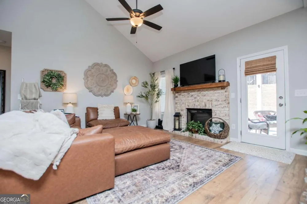 104 Kingston CIR Carrollton, GA 30117