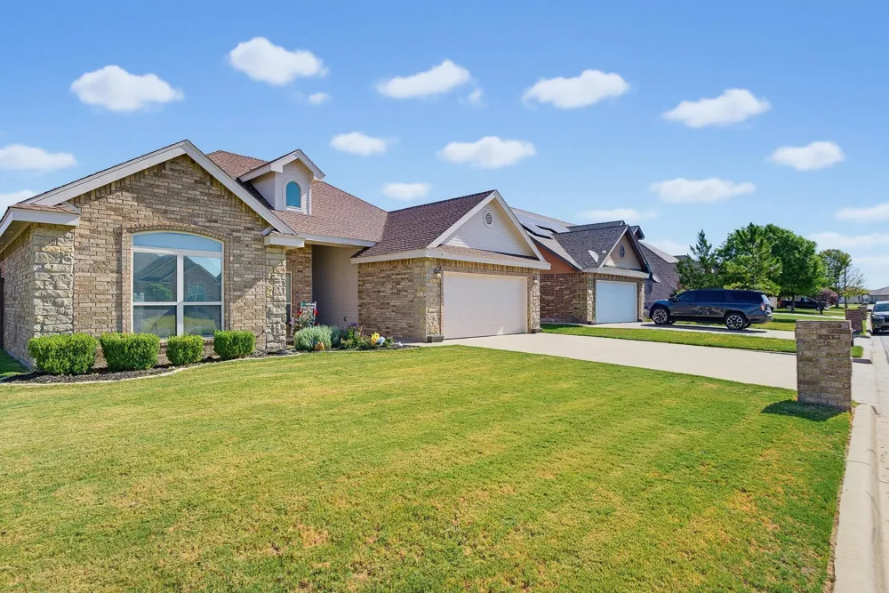 2234 Bunker Hill Drive Abilene, TX 79601
