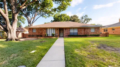 1543 Glenhill Lane