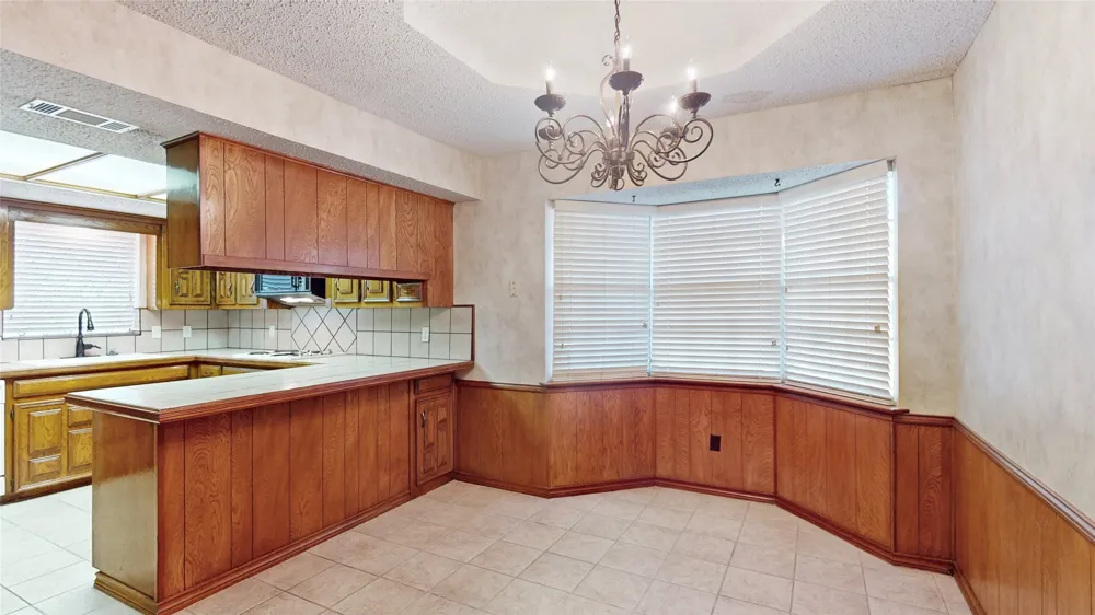 1543 Glenhill Lane Lewisville, TX 75077