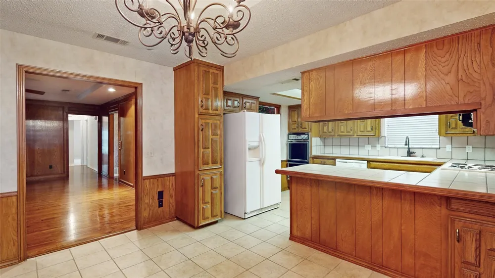 1543 Glenhill Lane Lewisville, TX 75077