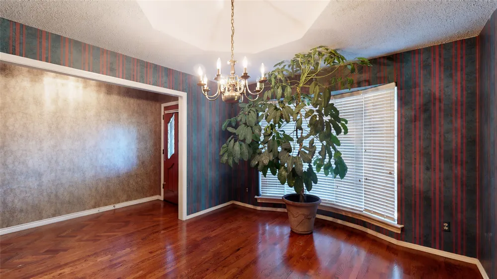 1543 Glenhill Lane Lewisville, TX 75077
