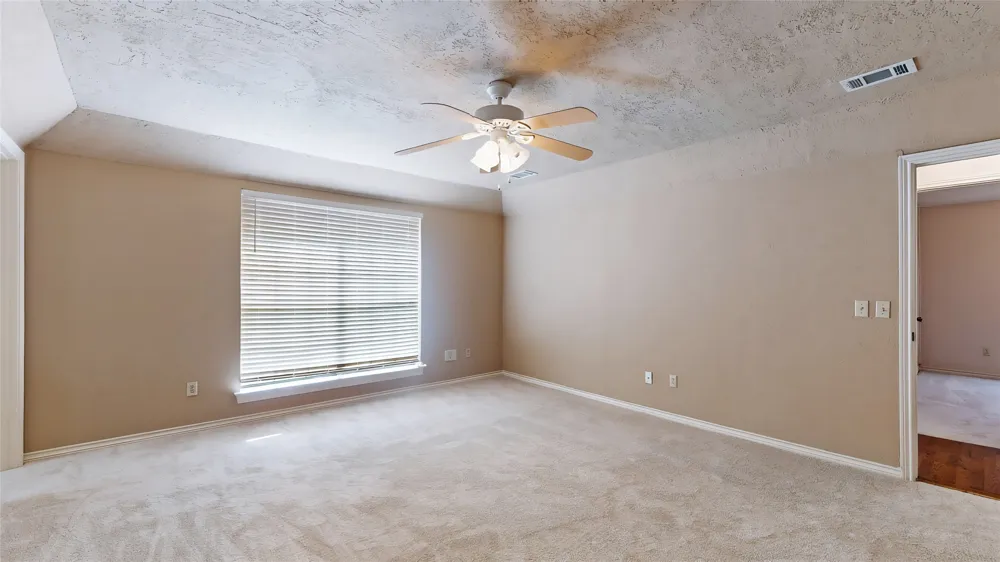 1543 Glenhill Lane Lewisville, TX 75077