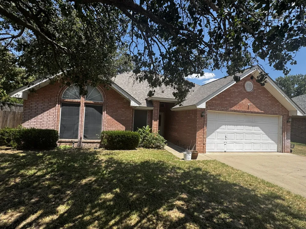 1449 Oakwood Drive Stephenville, TX 76401