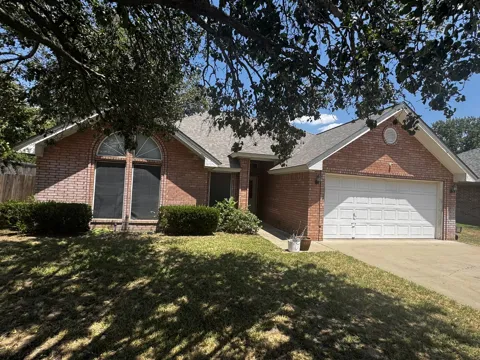1449 Oakwood Drive