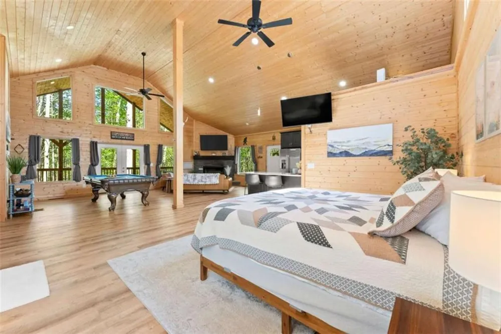 162 Hickory Ridge Drive Cleveland, GA 30528
