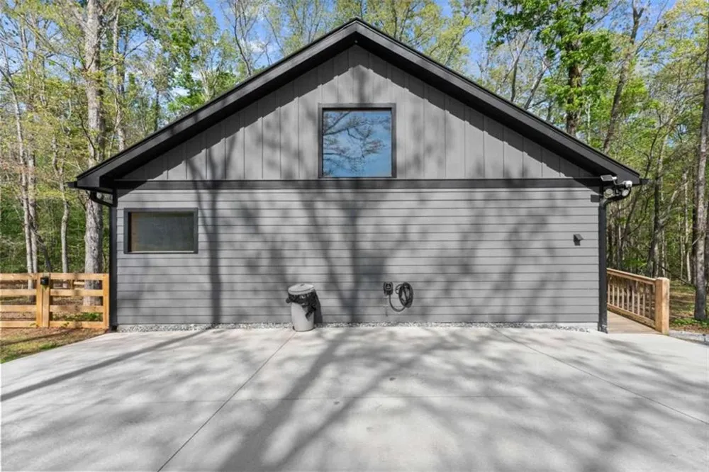 162 Hickory Ridge Drive Cleveland, GA 30528