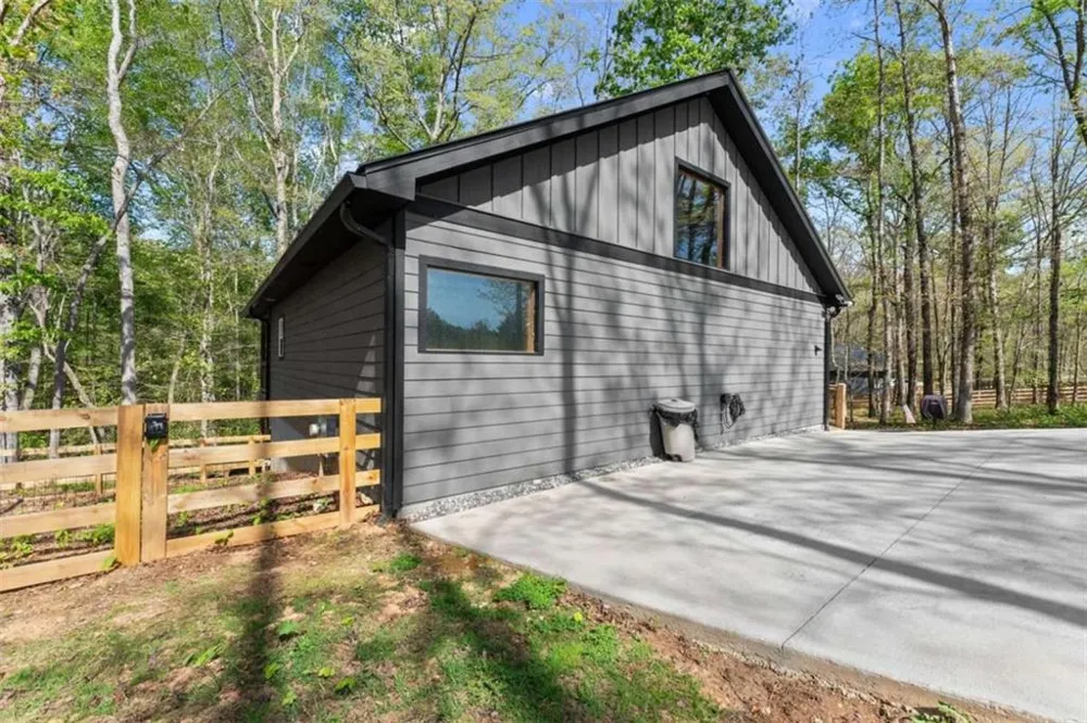 162 Hickory Ridge Drive Cleveland, GA 30528
