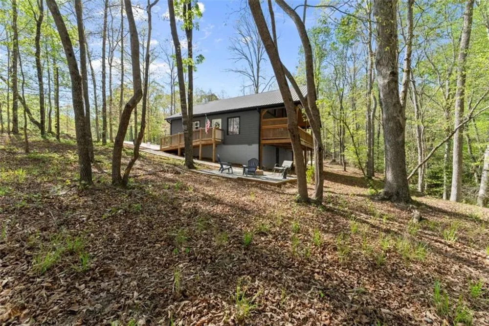 162 Hickory Ridge Drive Cleveland, GA 30528