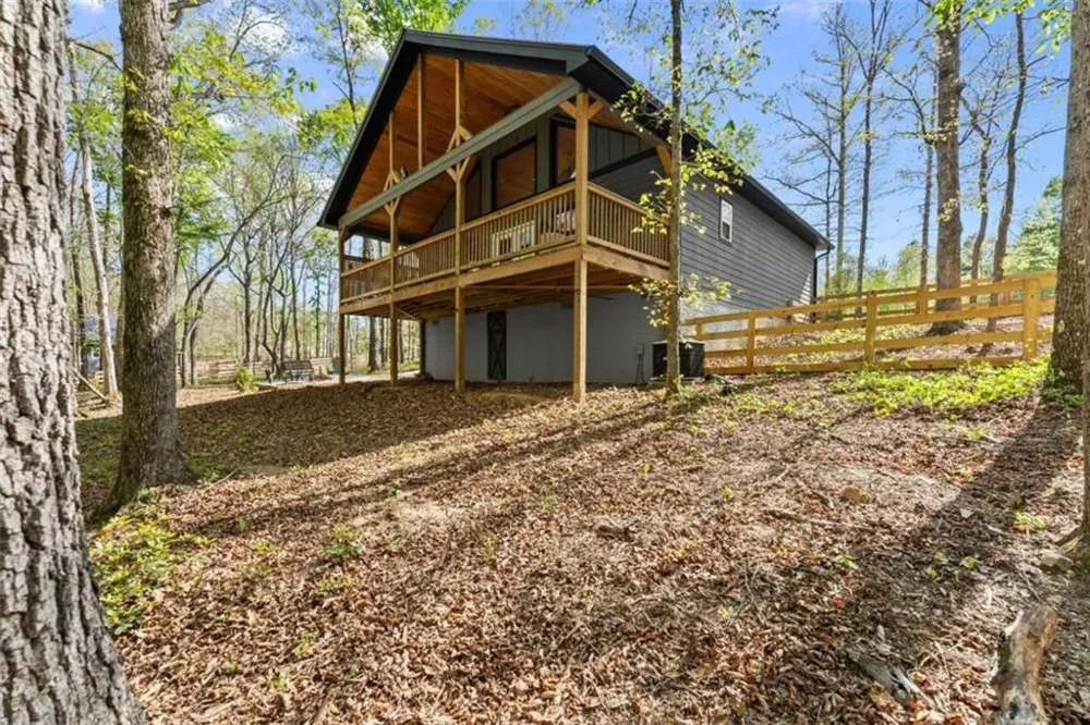 162 Hickory Ridge Drive Cleveland, GA 30528