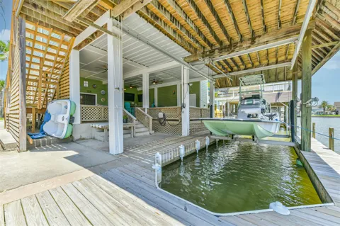 1823 Tiki Drive