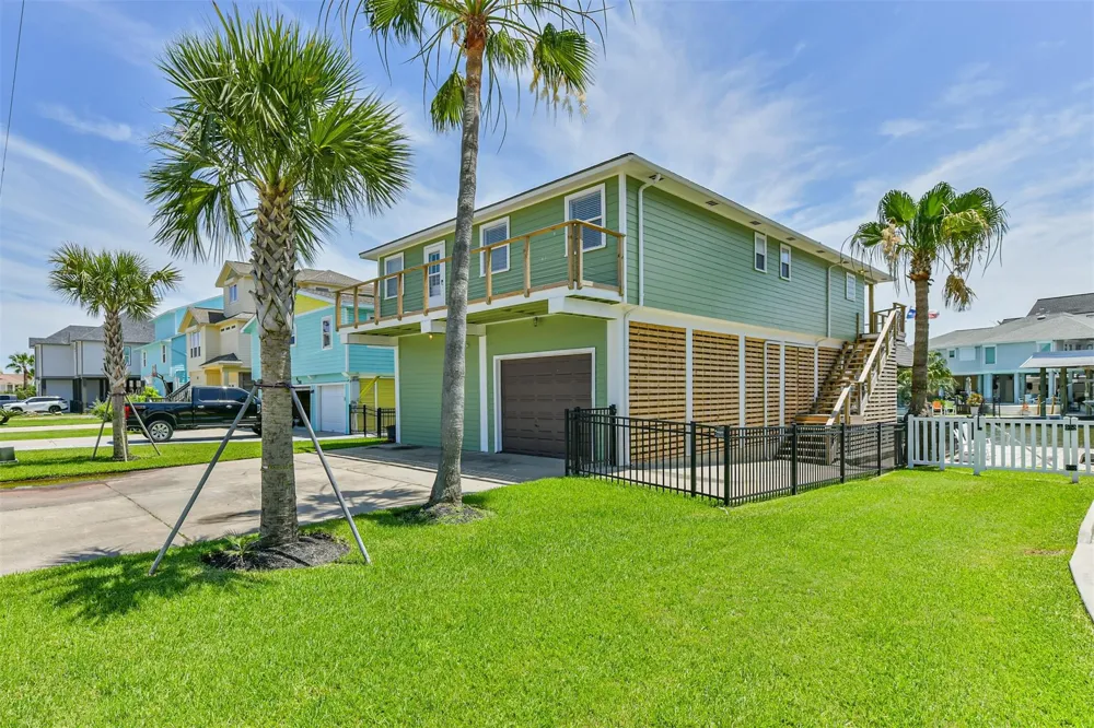 1823 Tiki Drive Galveston, TX 77554