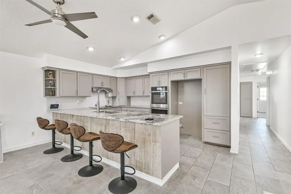 1823 Tiki Drive Galveston, TX 77554