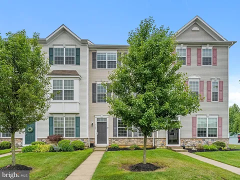 1126 MUNYON DRIVE
