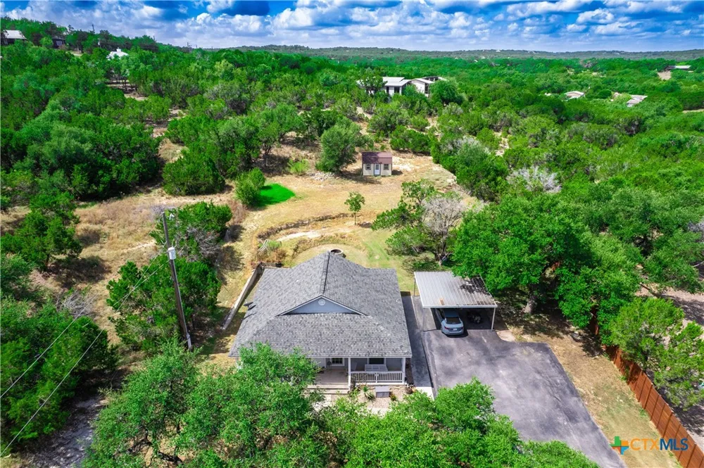 646 Appaloosa Drive Fischer, TX 78623