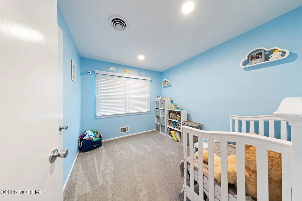 5 Sanders Drive Middletown, NJ 07748