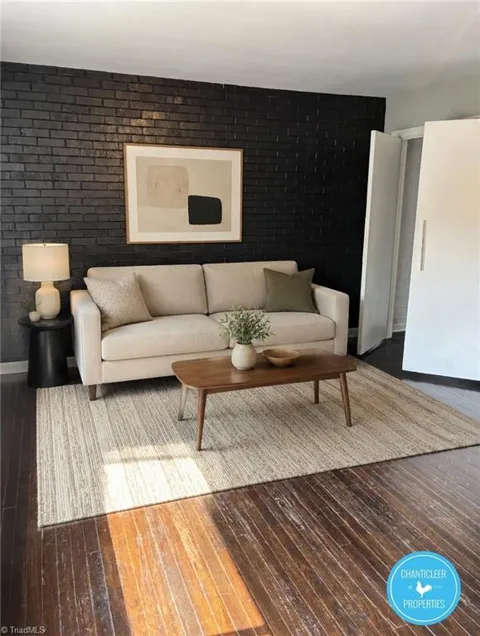 1047 W Academy Street #6
