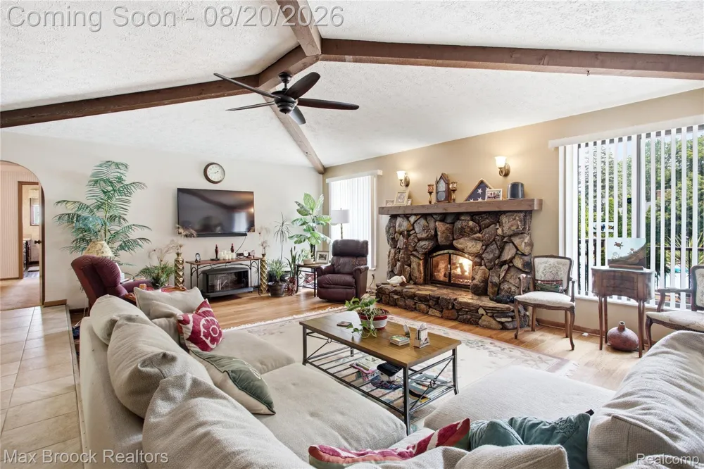 53214 Bancroft Drive Shelby Charter Township, MI 48316