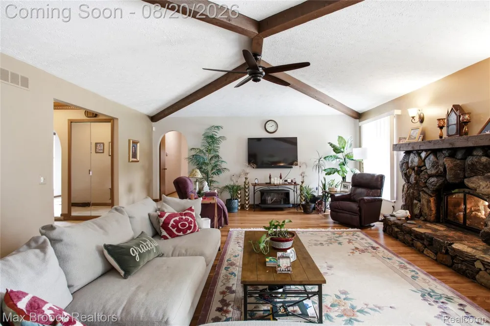 53214 Bancroft Drive Shelby Charter Township, MI 48316