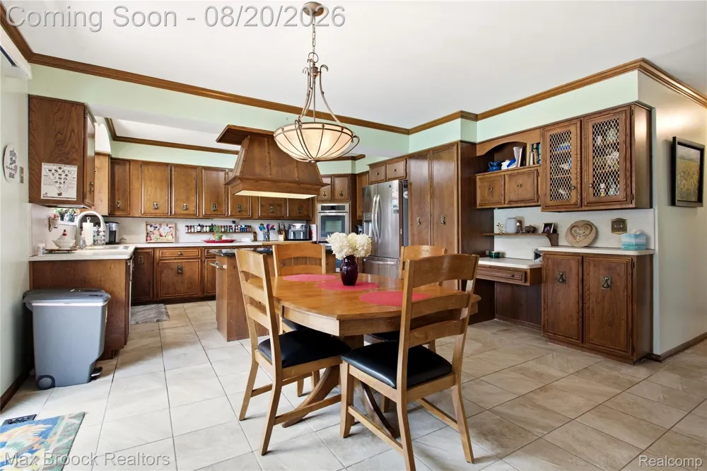 53214 Bancroft Drive Shelby Charter Township, MI 48316