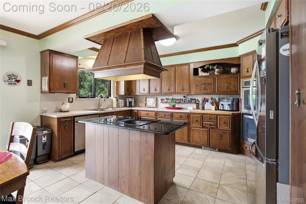 53214 Bancroft Drive Shelby Charter Township, MI 48316