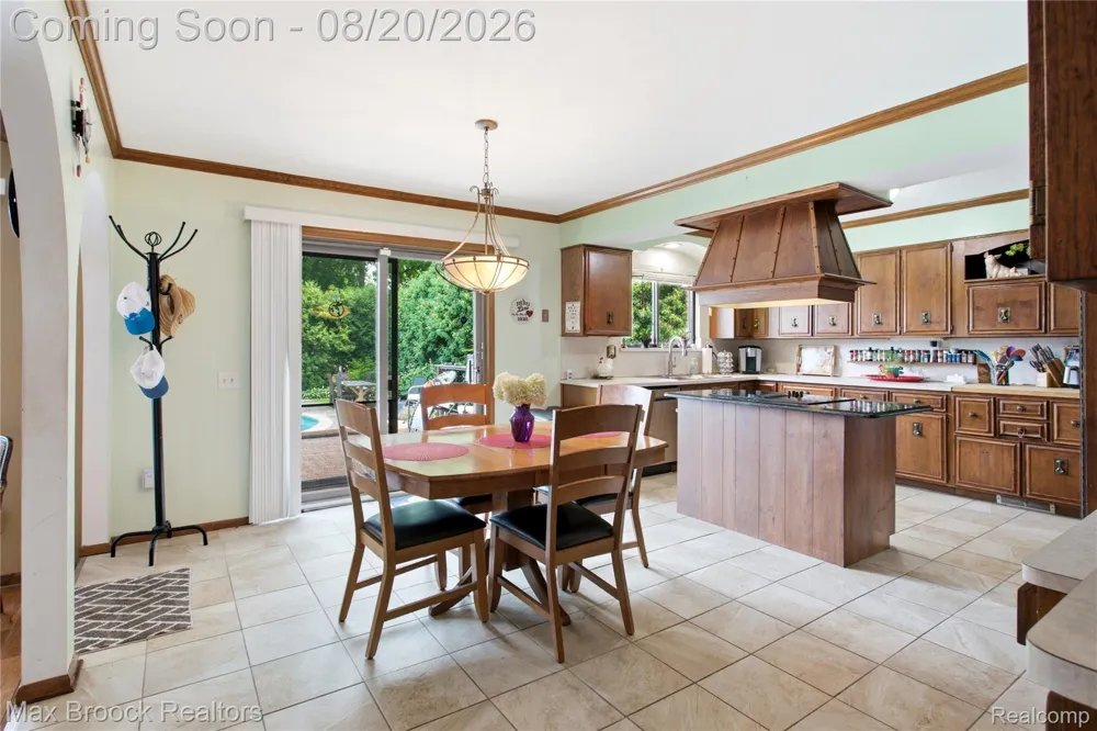 53214 Bancroft Drive Shelby Charter Township, MI 48316