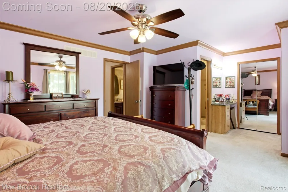 53214 Bancroft Drive Shelby Charter Township, MI 48316