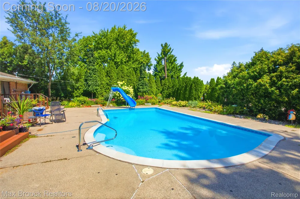 53214 Bancroft Drive Shelby Charter Township, MI 48316