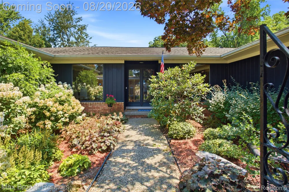 53214 Bancroft Drive Shelby Charter Township, MI 48316