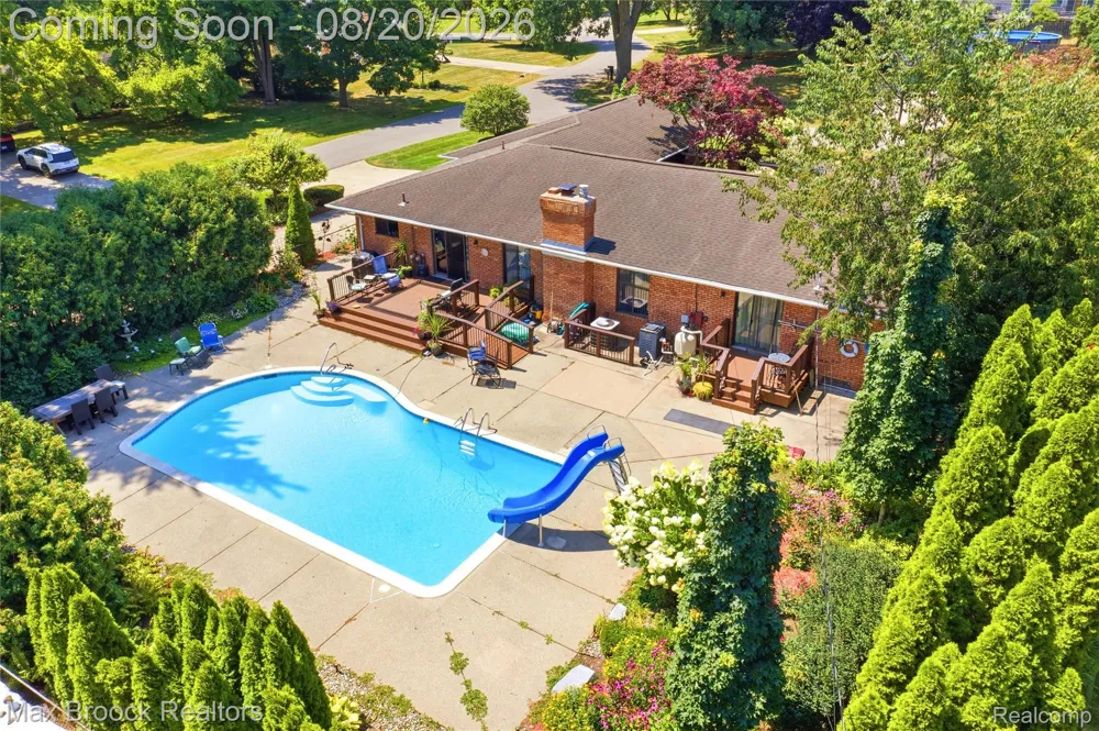 53214 Bancroft Drive Shelby Charter Township, MI 48316