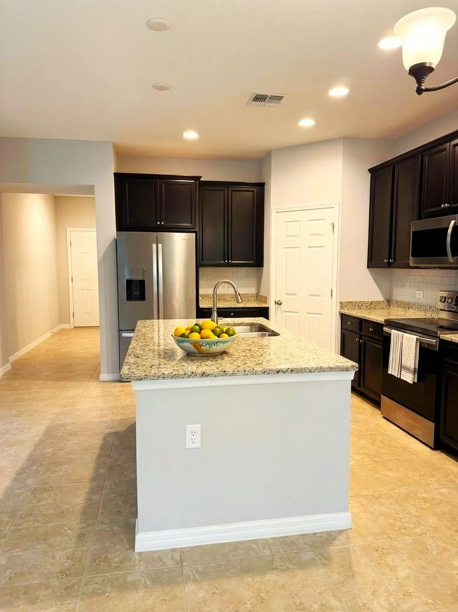 745 MARSH REED DRIVE W Winter Garden, FL 34787
