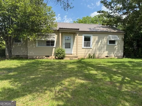 135 Fairview AVE