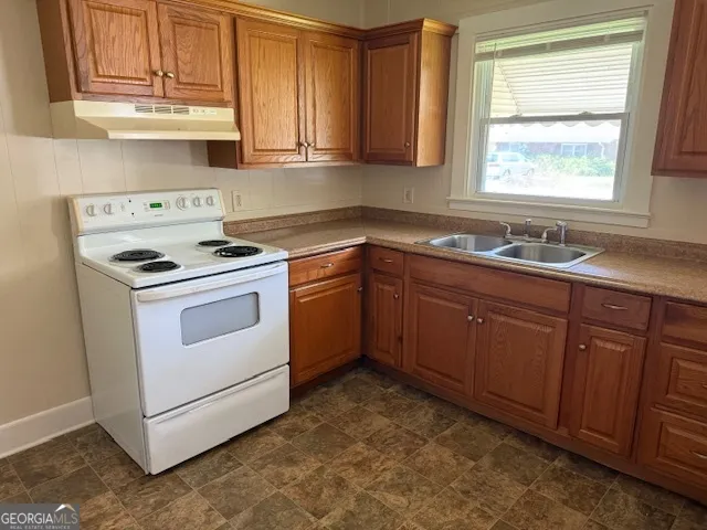 135 Fairview AVE Hartwell, GA 30643