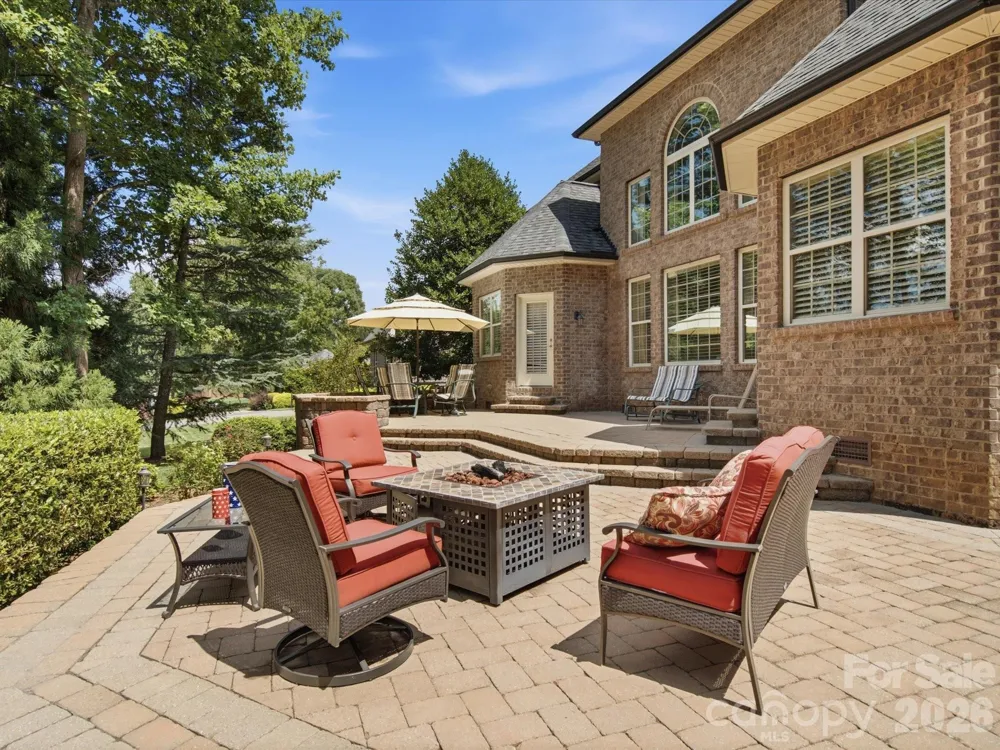 1023 Madras Court Davidson, NC 28036