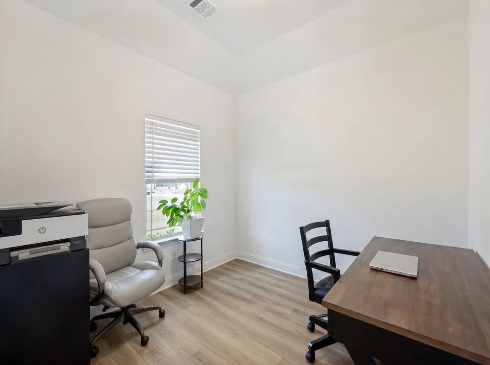 6048 Mango Drive Sanger, TX 76266