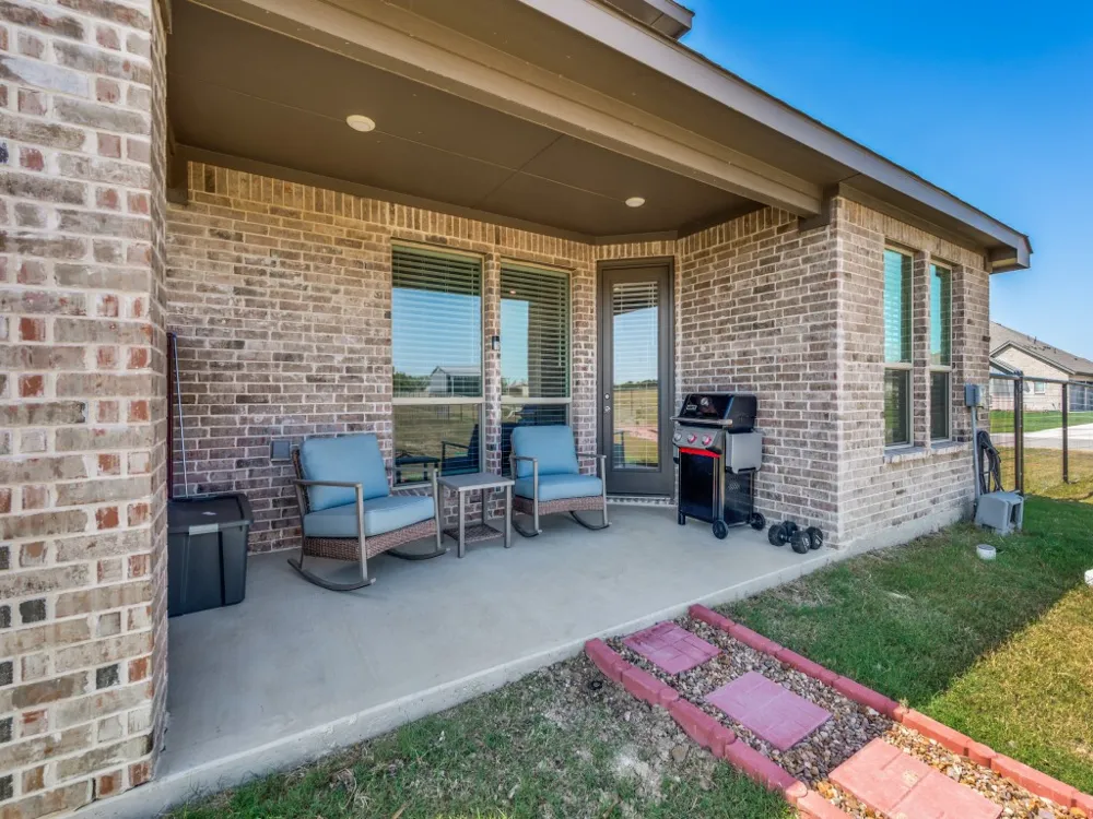 6048 Mango Drive Sanger, TX 76266