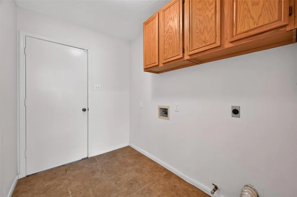 914 W Peach Hollow Circle Pearland, TX 77584