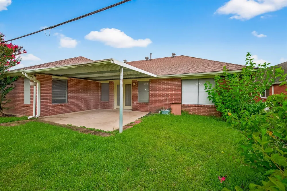 914 W Peach Hollow Circle Pearland, TX 77584