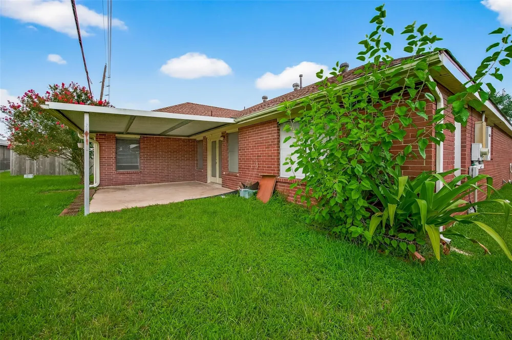 914 W Peach Hollow Circle Pearland, TX 77584