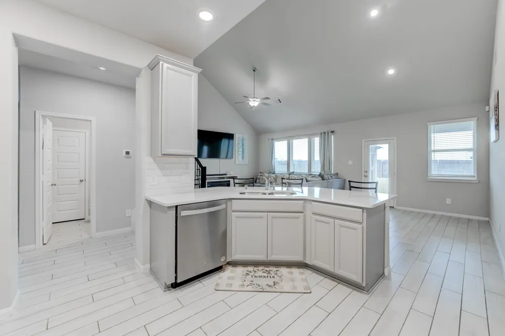 10739 Cliffs View Drive Rosharon, TX 77583