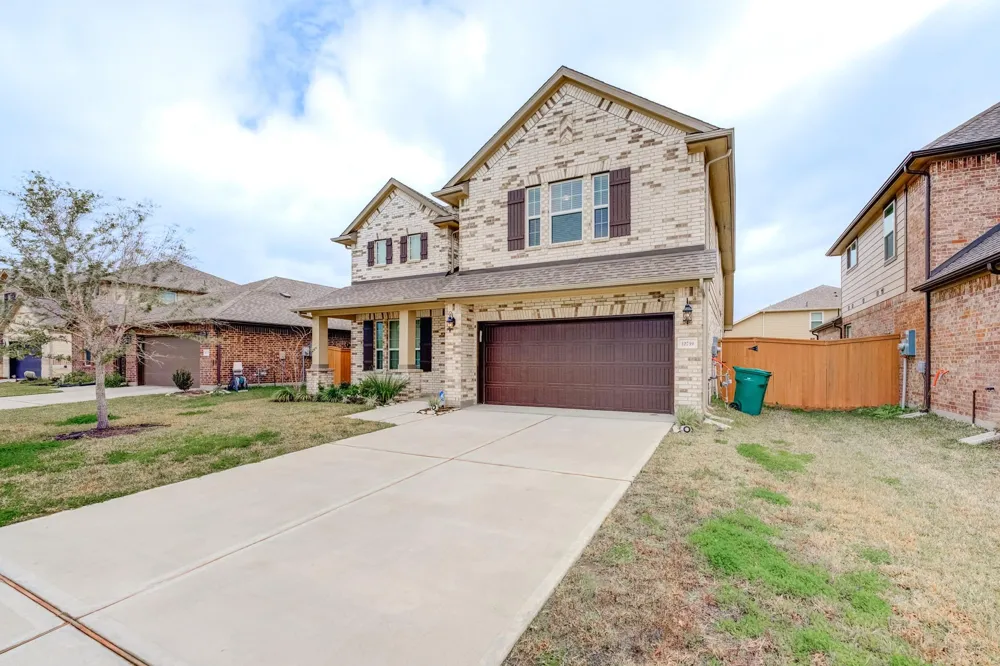 10739 Cliffs View Drive Rosharon, TX 77583