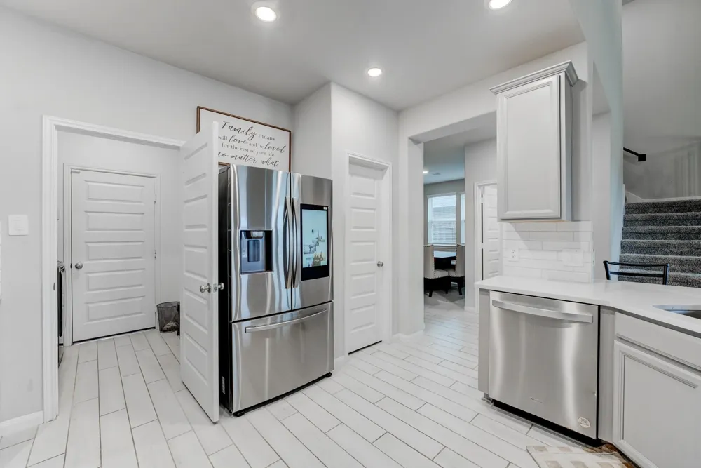 10739 Cliffs View Drive Rosharon, TX 77583