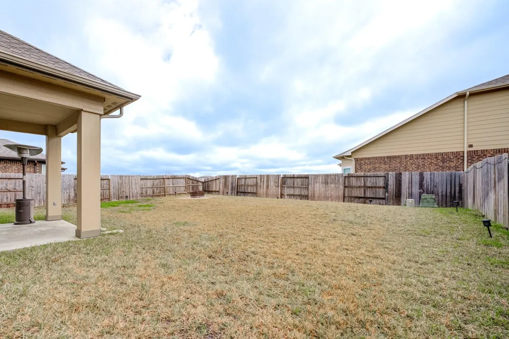 10739 Cliffs View Drive Rosharon, TX 77583