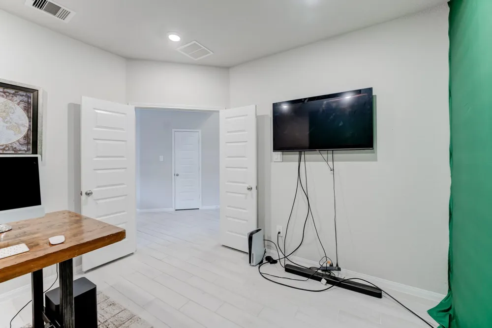 10739 Cliffs View Drive Rosharon, TX 77583