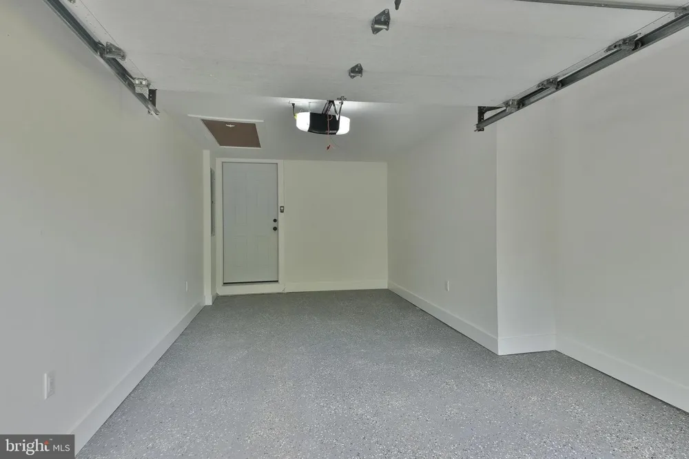 3225 BURN BRAE DRIVE Dresher, PA 19025