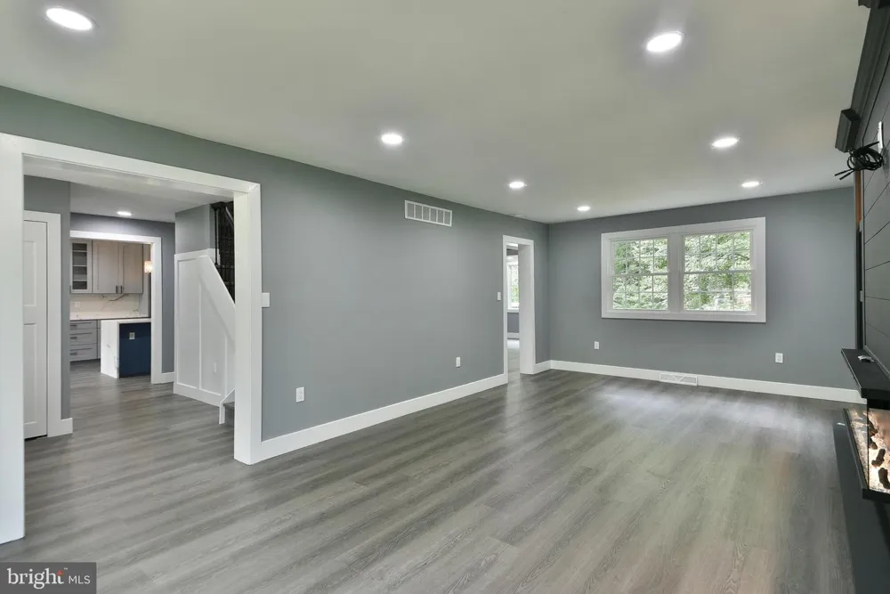 3225 BURN BRAE DRIVE Dresher, PA 19025