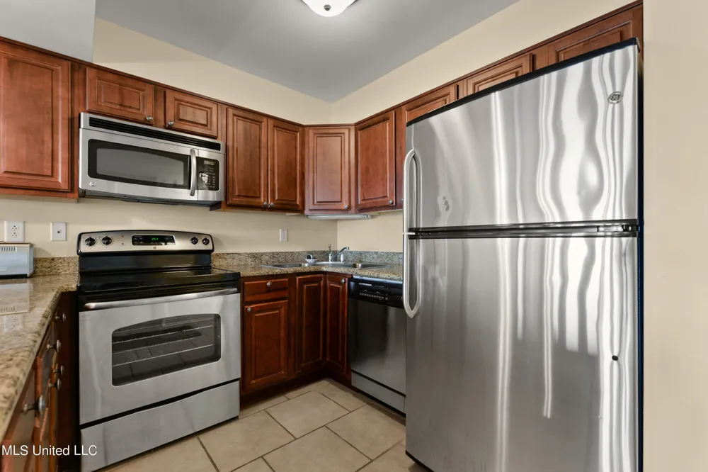 502 Beach Boulevard Biloxi, MS 39530