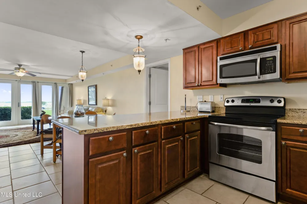 502 Beach Boulevard Biloxi, MS 39530