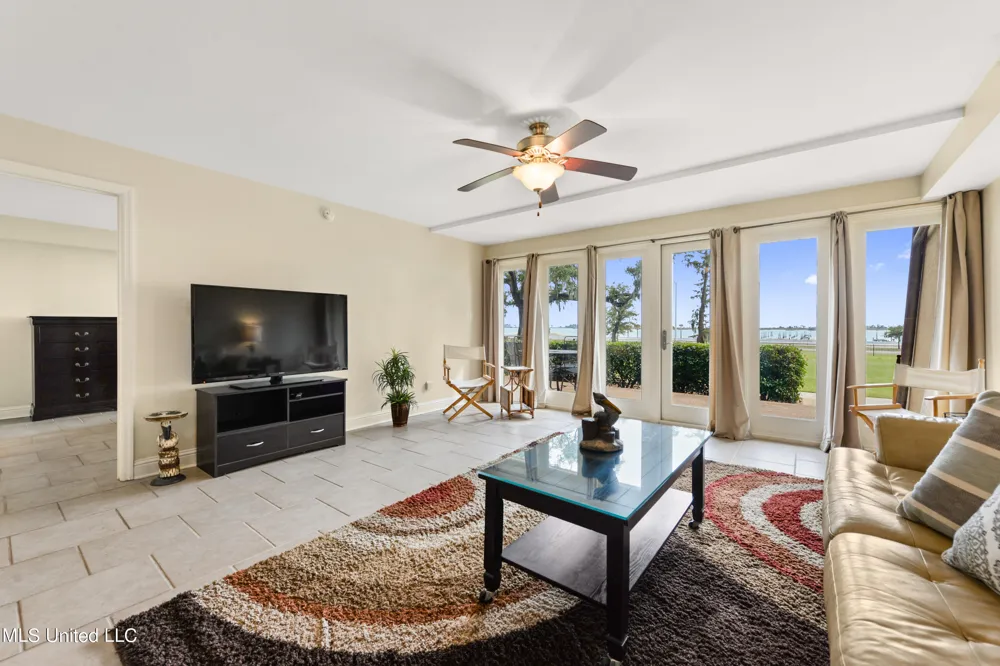 502 Beach Boulevard Biloxi, MS 39530
